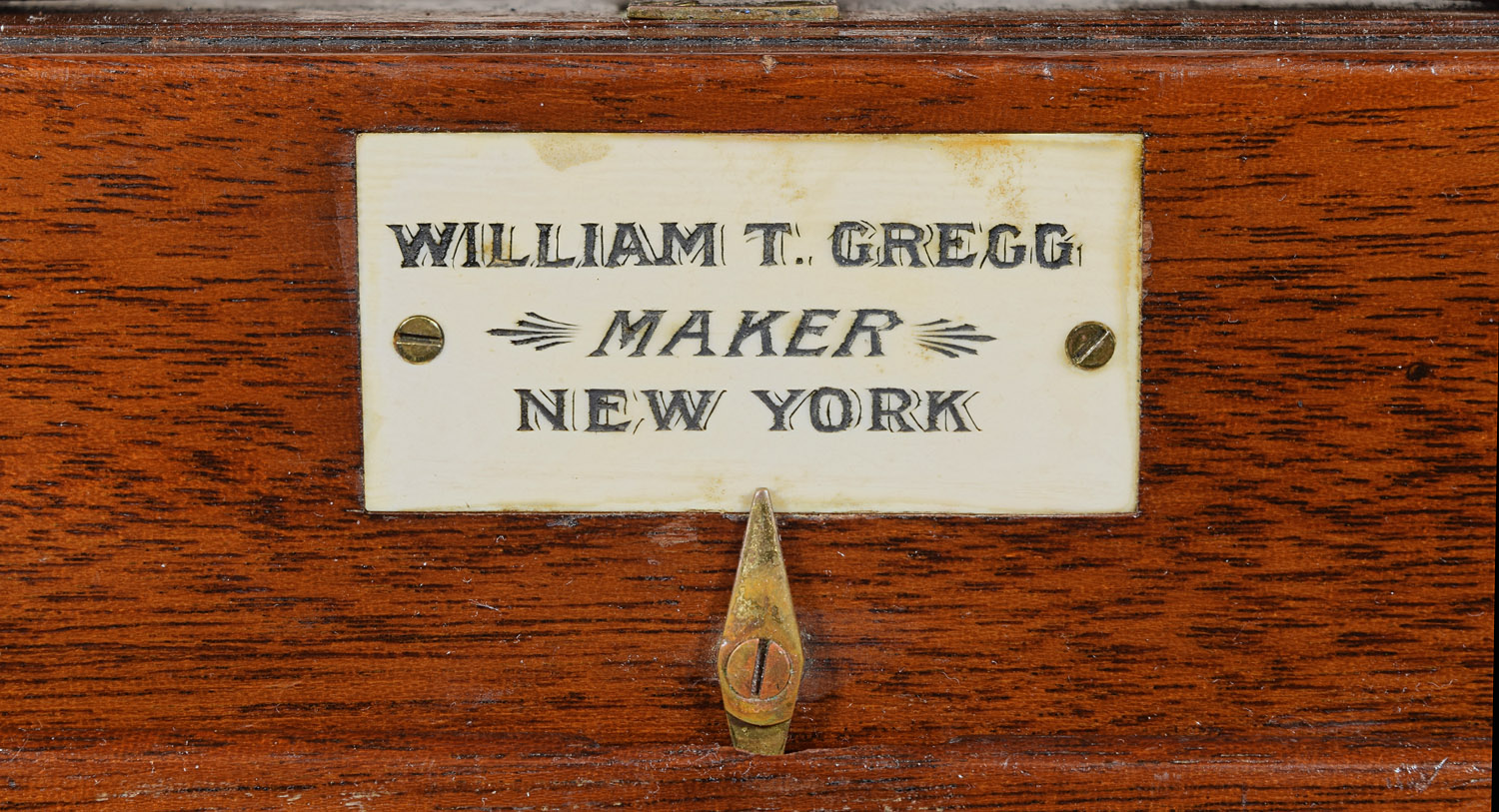 1436.gregg's.folding.cam.var.1-5x7-label.upper.removable.back-1500.jpg