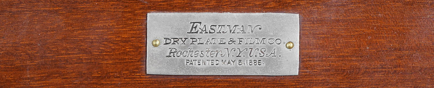 1298.eastman.dp&f-eastman-walker.roll.holder.var.2.0-6x8-5.label-1500.jpg